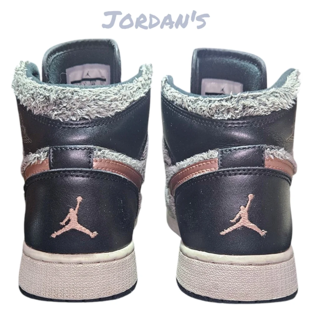 Air Jordan 1 Retro High GS 'Fleece' - Picture 9 of 14